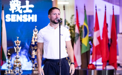 Andy Souwer for SENSHI